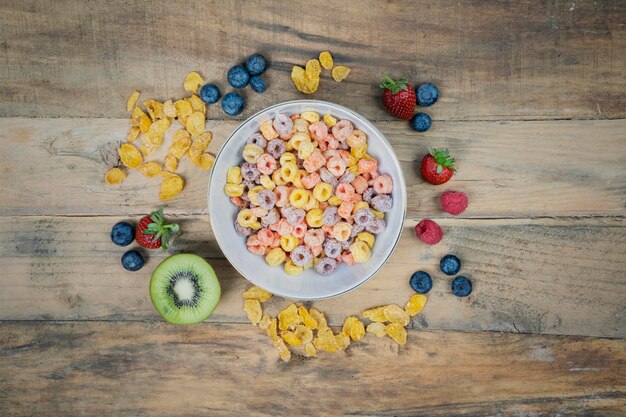 Photo tasty cereal with fresh fruit on the table