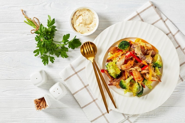 Tasty Cheesy Chicken paprika Broccoli bak