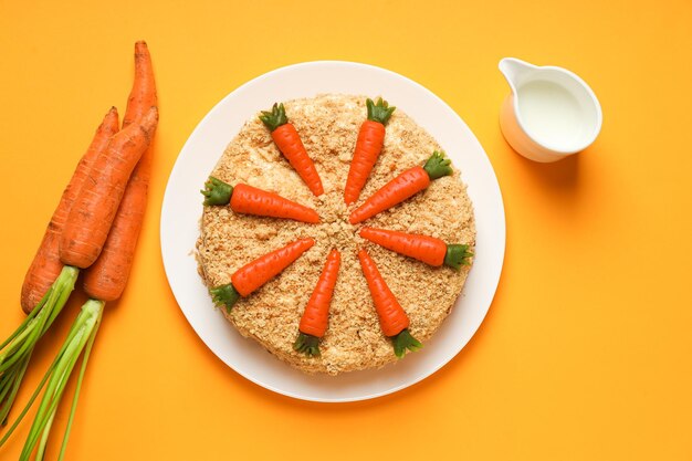 美味しくて美味しい食事コンセプトのキャロットケーキ