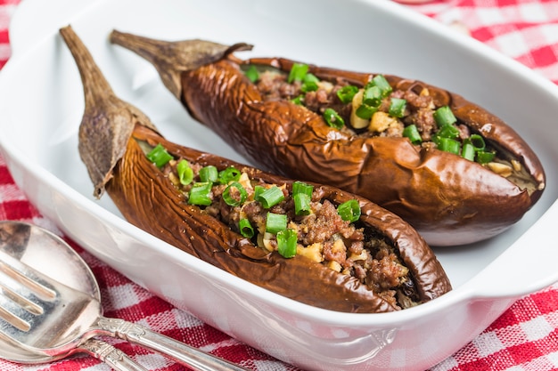 Melanzane saporiti con carne macinata