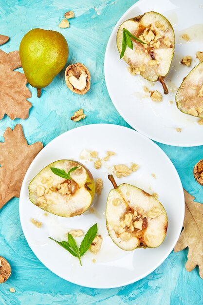 Tasty roast pears with honey and walnuts