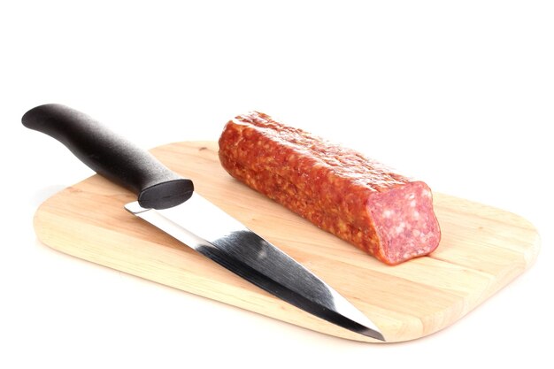 색 위에 고립 된 는 보드 에 맛있는 소시지