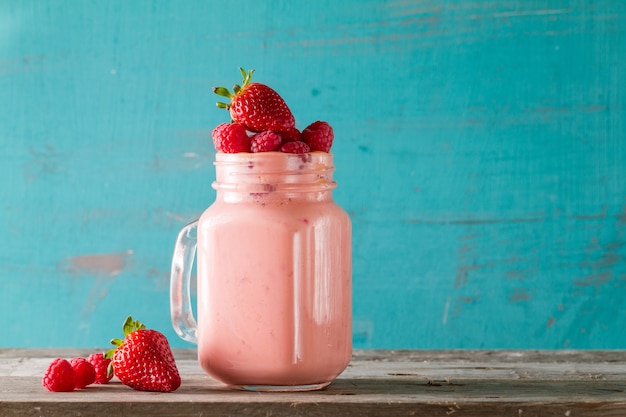 Photo tasty strawberry smoothie