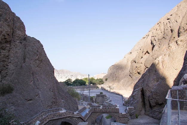 Tawila-cisternen in het Shamsana-gebergte in Aden, Jemen