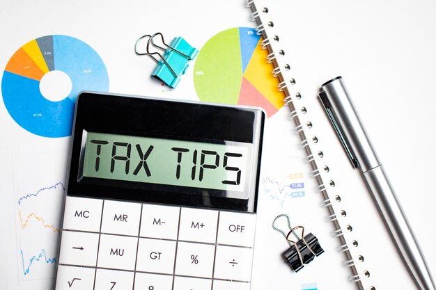 계산기의 TAX TIPS 번호. 새해 2022 세금 개념