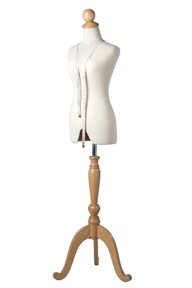 Photo taylor mannequin on white background