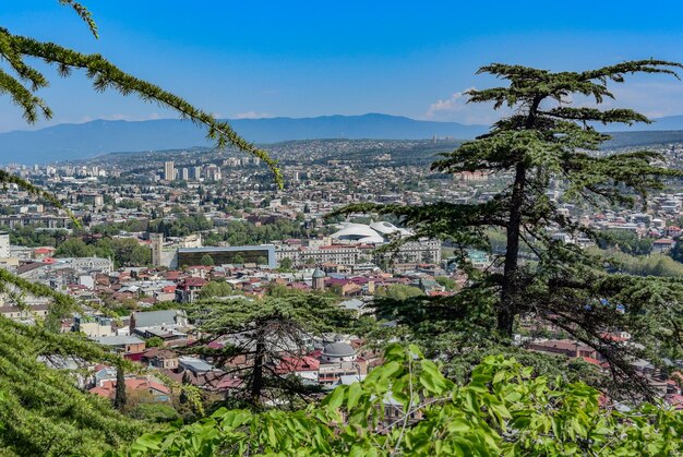 Tbilisi Georgië 28 april 2019 prachtig panoramisch uitzicht op het centrale deel van Tbilisi