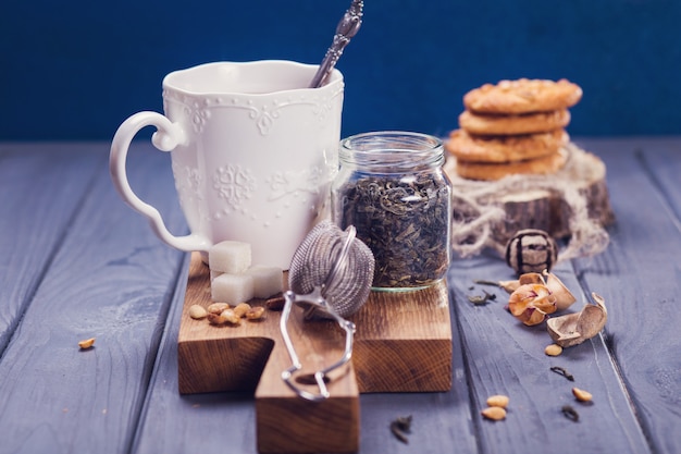 Tea with cookies