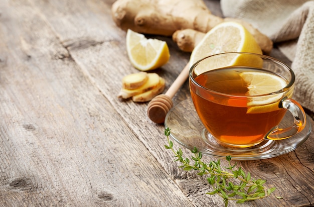 Photo tea with ginger and lemon