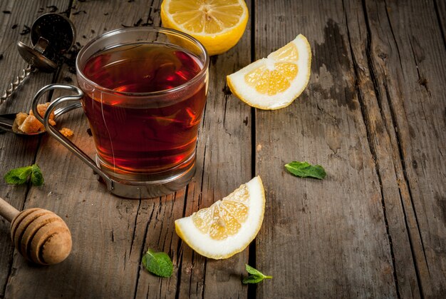 Tè alla menta e limone