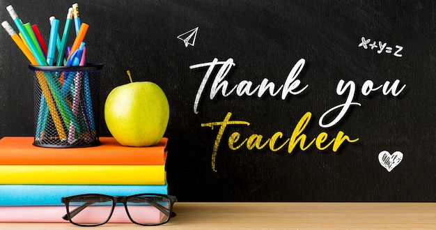 Композиция благодарности учителя со школьными принадлежностями