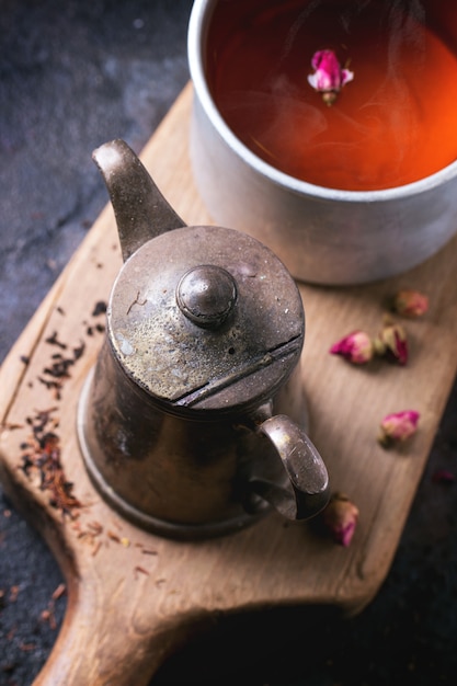 Teapot and mug of tea