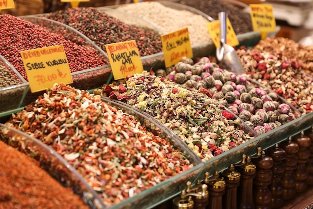 Tè al bazar delle spezie istanbul