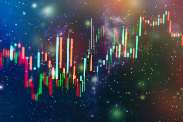 テクニカル価格グラフとインジケーター、青のテーマ画面の赤と緑のローソク足チャート、市場のボラティリティ、上昇傾向と下降傾向。株取引、暗号通貨の背景