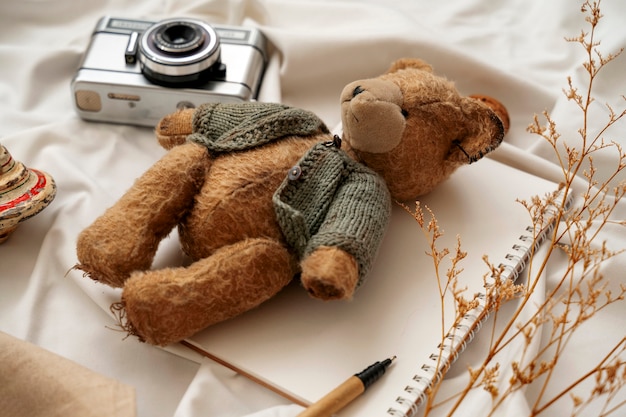 Foto teddybeer binnen stilleven