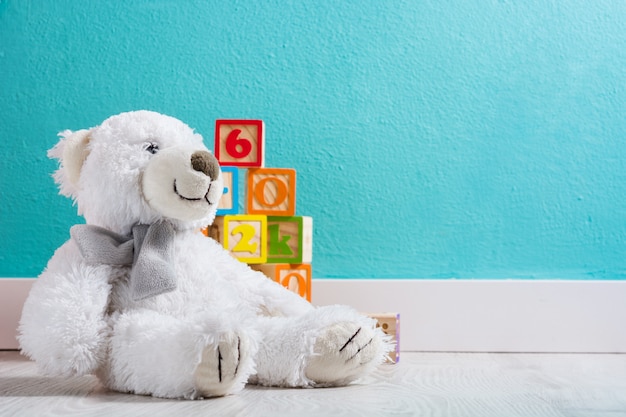 Teddybeer in de babykamer