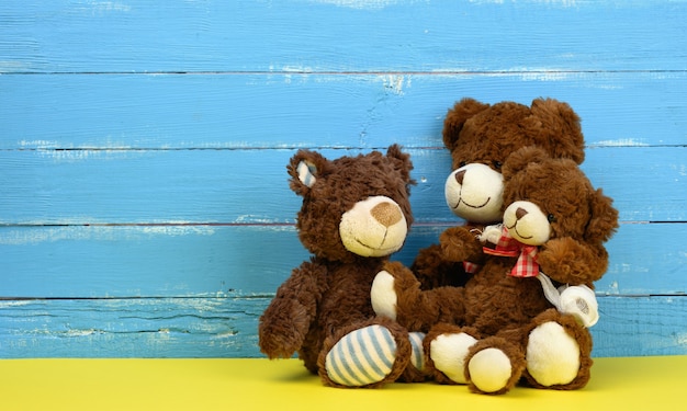 Teddyberen zitten, familie, kopie ruimte