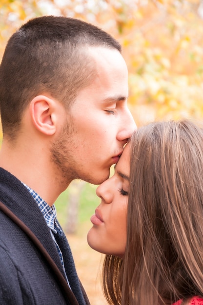 Foto romanticismo adolescenziale