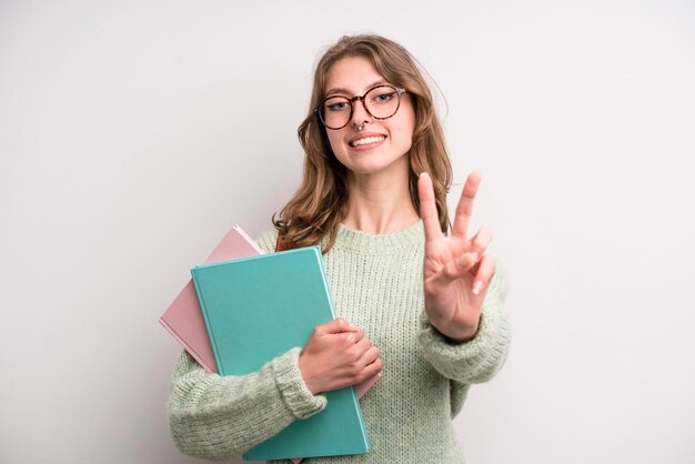 ティーンエイジャーの女の子の大学生のコンセプト