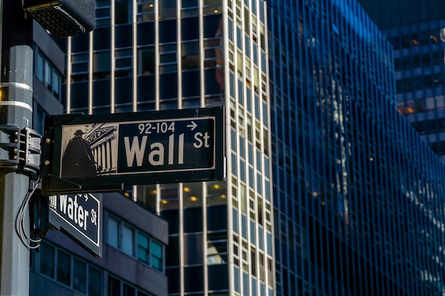 Foto teken voor wall street in new york city, manhattan, vs