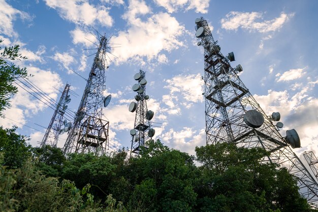 Telecommunicatietorens met bij de jabre-piek in matureia paraiba brazil