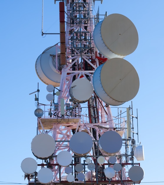 Telecommunication  antennas