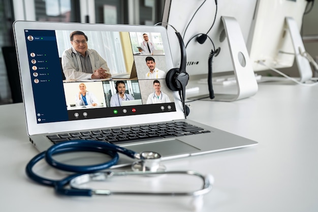 Telemedicine-service online videogesprek voor arts om actief met de patiënt te chatten
