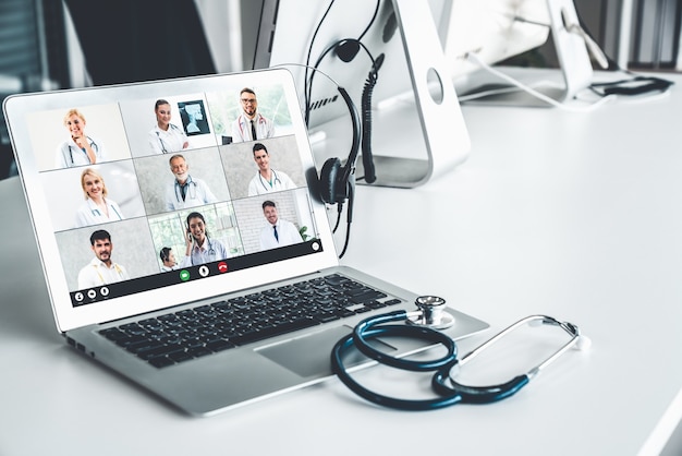 Telemedicine-service online videogesprek voor arts om actief met de patiënt te chatten