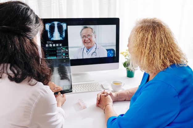 Telemedicine session with pulmonologist