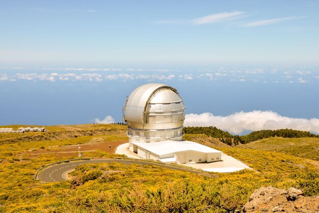 Foto telescoop van het astronomisch observatorium