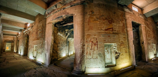 Tempel van Sethy de Eerste in Abydos - Midden-Egypte