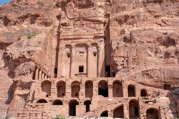 Tempel van vrouwelijke krijgers in de oude stad petra in jordanië