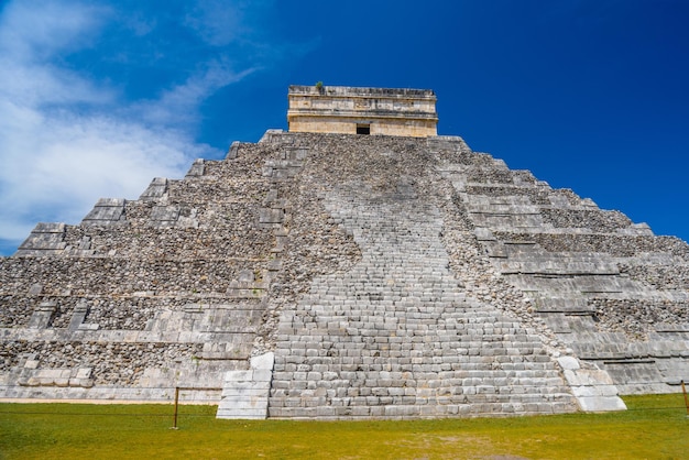 Tempelpiramide van Kukulcan El Castillo Chichen Itza Yucatan Mexico Maya-beschaving