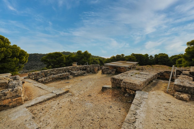 Foto il tempio di aphaia dedicato alla dea aphaia sull'isola greca di aigina