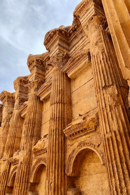 Foto tempio di bacco le rovine dell'antica città di baalbek in libano
