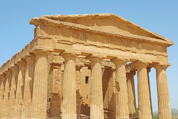 Photo temple of concordia, valley of the temples, agrigento, sicily, italy