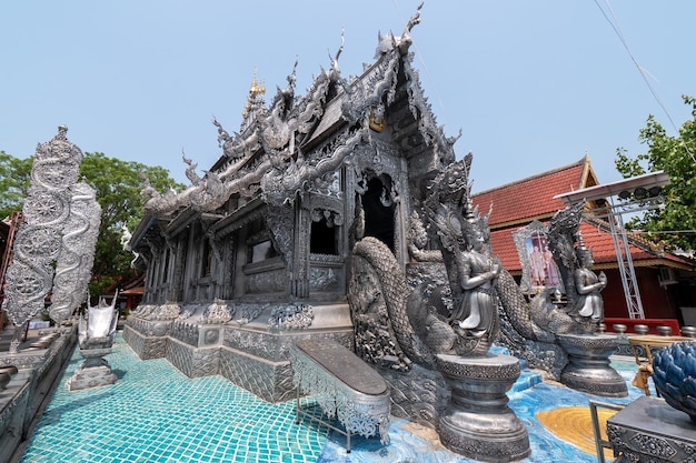 チェンマイの龍の寺院