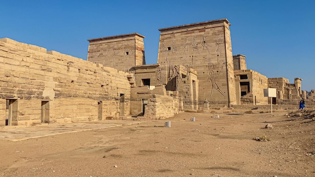 Foto tempio di iside all'isola di philae ad aswan egitto