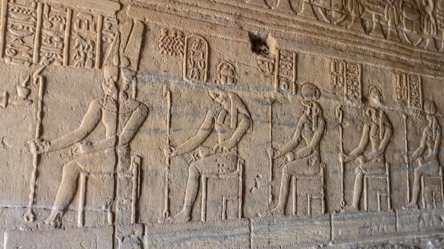 Foto tempio di iside all'isola di philae ad aswan egitto