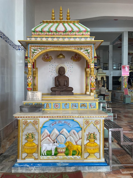 Foto il tempio di jain bhagwan