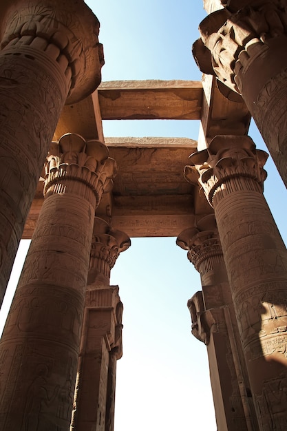 Photo temple of kom-ombo on the nile river in egypt