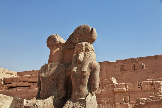 이집트 룩소르의 Medinet Habu 사원