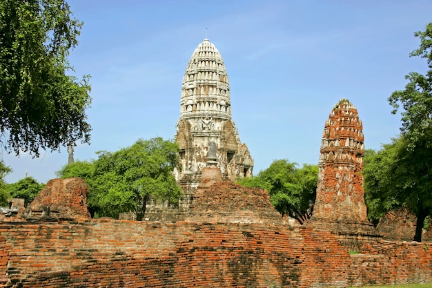 Photo temple site wat ratchaburana ayutthaya thailand siam asia