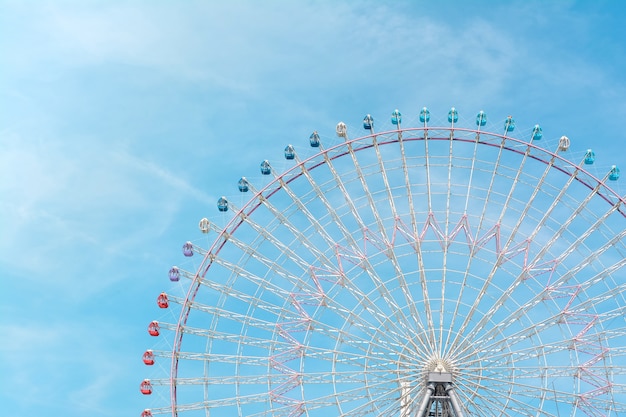 Foto tempozan ferris wheel in osaka japan