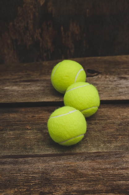 Tennis balls