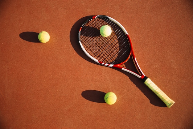 Tennis equipment on the tennis field