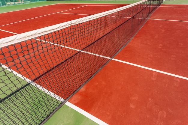 Tennis net on a tennis court