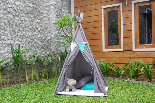 Tent in de achtertuin