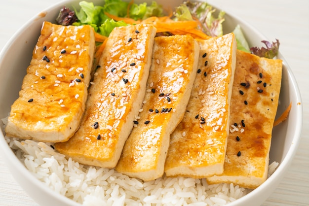 teriyaki tofu rice bowl - vegan and vegetarian food style