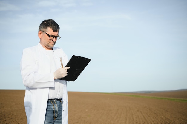 Testen Bodem Agronoom Milieubescherming organische bodemcertificering Bodemvruchtbaarheidsanalyse